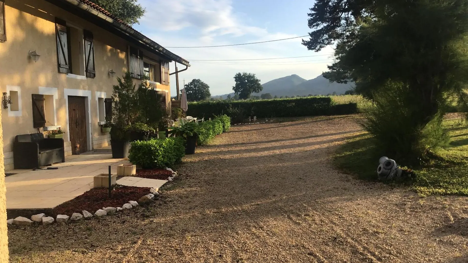 Gite Lucie Treffort  Holiday home Treffort (Ain)